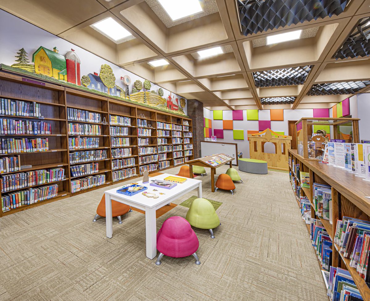 EFContract's tweet image. Geo Accents and Brights ground bold, cheerful color at Batesville Public Library by Lehner Design.

#efcontract #modularcarpet #commercialflooring #educationflooring #interiordesign #commericalinteriors #flooringsolutions