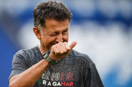 PolancoESA's tweet photo. Mientras @TsunamiPix esta ocupado con el equipo mas 'pechito" de #LigaMX .... El #PSGDelNorte 

 Les cuento que Juan Carlos Osorio, recibio hoy una propuesta laboral del mundo arabe...!

Che Meehan. https://t.co/oqoZMkWBSO