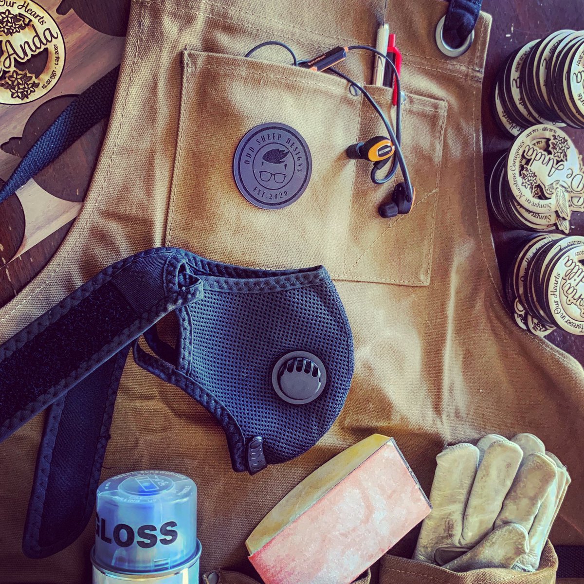OddSheepDesigns's tweet photo. My type of accessory! Keep your clothes clean and your tools near!
Project shown: 100 wooden magnets
#superheorcape #angrybeaver #safetyfirst #laserengraving #glowforge #glowforgemade #custommade #customgifts #personalized #shopsmall #oddsheepdesigns #sheepatwork https://t.co/RjUQP7dYYD