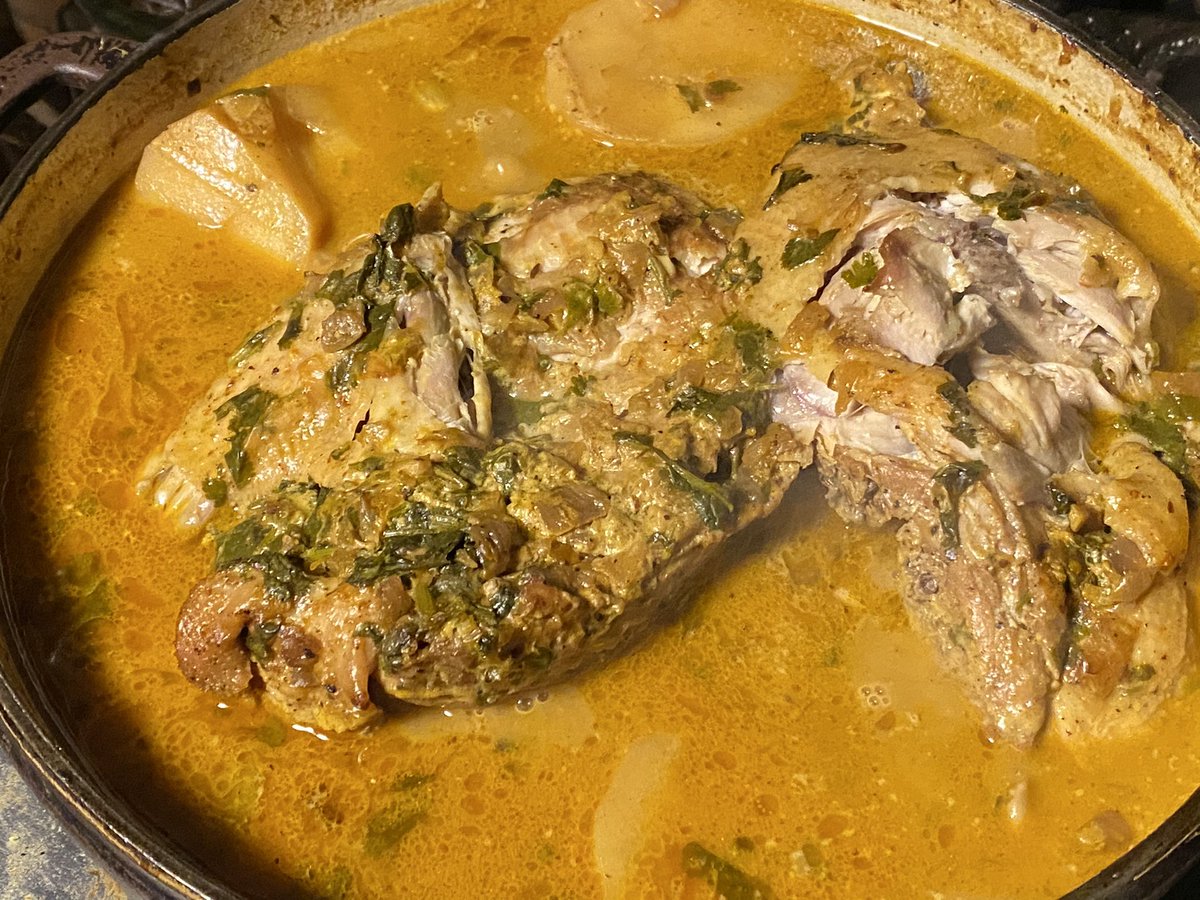 RuhiSleep's tweet photo. Slow Cooking! Whole Spatchcocked Chicken in Coconut Milk + Homemade Bone Broth + My Spice Mix. Chicken & produce from local farmers. #homemade #food #homemade #cookingathome #supportlocal #supportfarmers #Nutrition #dinner #ygk #ReproductiveLabour https://t.co/BLI07wJkEW