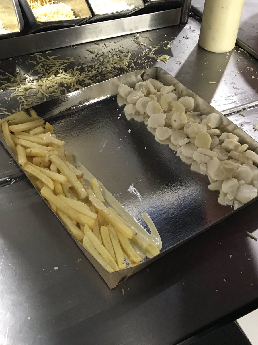 elchuzo85's tweet photo. Menciona este tweet con solo nombres incorrectos para este plato que se está armando. Tu chuzo tu casa 🏡🍢 *el nombre mas creativo y con mas likes/fav se gana un desgranado* https://t.co/sEy1I3n1Z2
