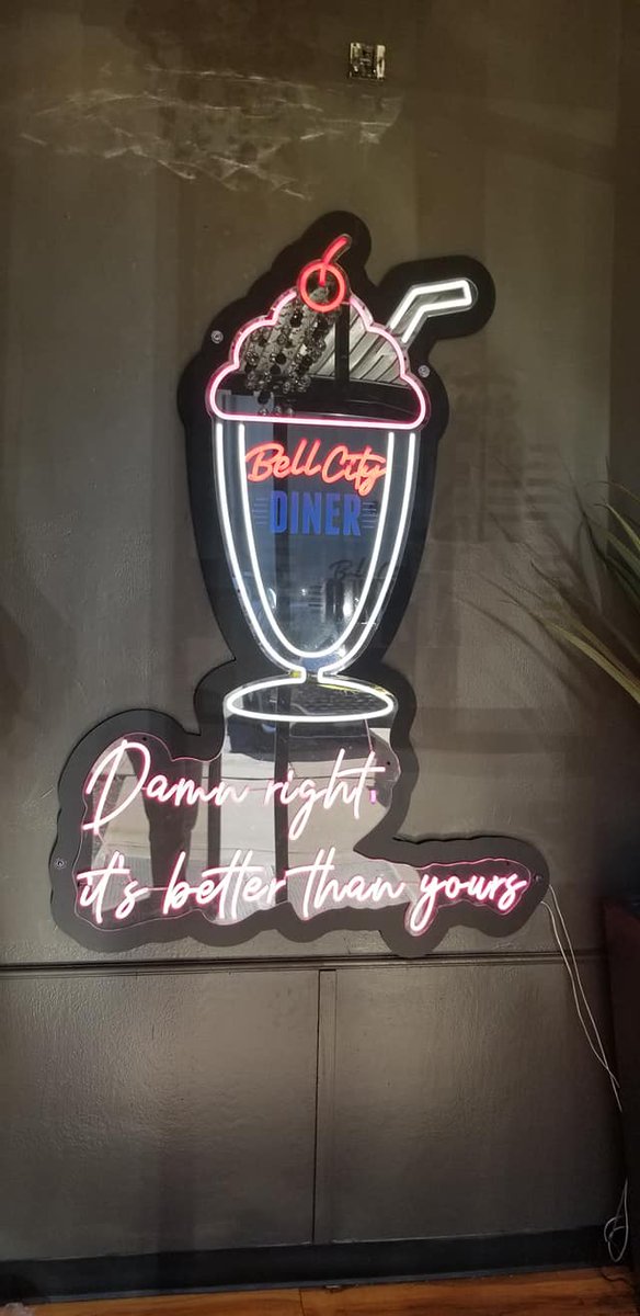 TaylorofCT's tweet image. Taylor Shake machine with Flavorburst!  Hard to decide which flavor is best!!