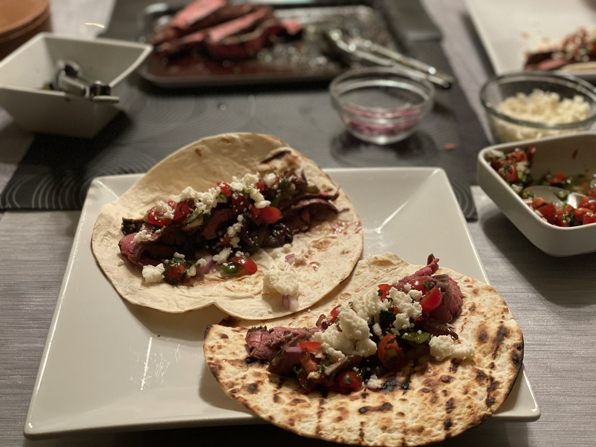 tonightsmeal's tweet photo. Feb. 25: Taco Thursday (cuz that’s a thing).  Flank steak marinated with garlic, jalapeño &amp; cilantro all day. Grilled hot, sliced and served with fresh pico de gallo, quest Fresca, and sautéed onions/peppers.  Low carb tortillas to keep it low carb.  #homecooking #keto #lowcarb https://t.co/MWr8d2Prd7