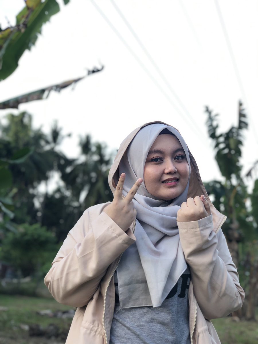 lylireally's tweet photo. Love myself extra++++ today🤍✨ #welcome20 https://t.co/cQC2qTxCU7