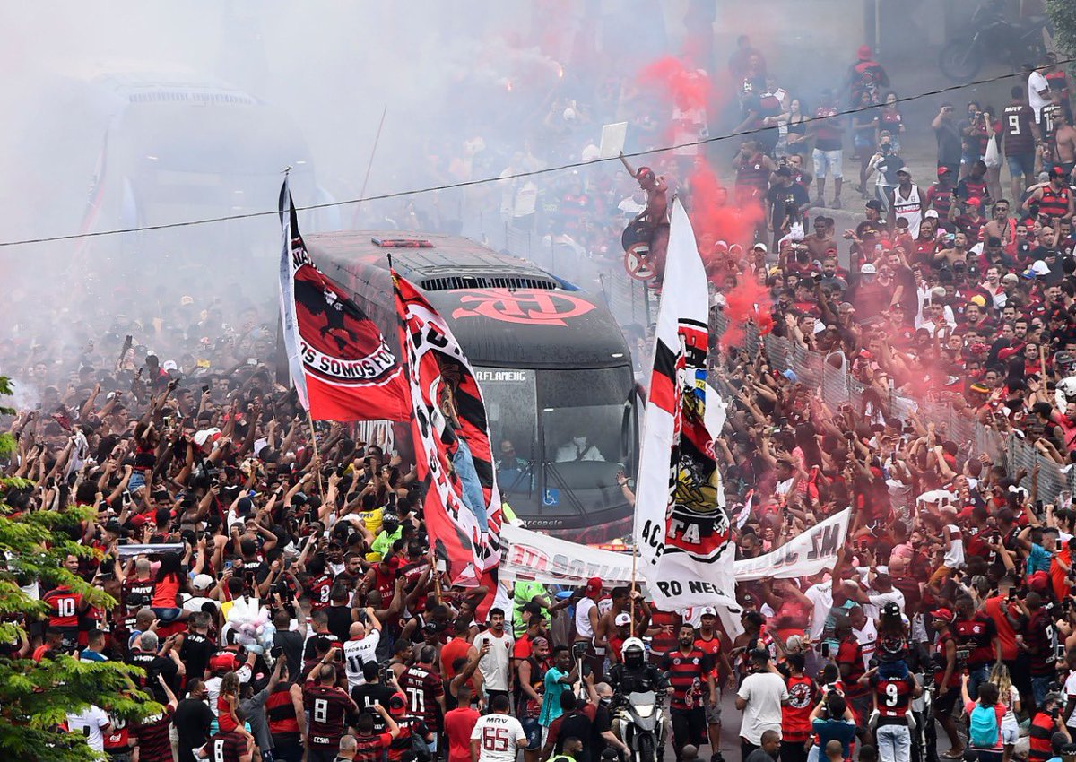Thiago10Gomes's tweet photo. @Flamengo #JogaremosJuntos!
#PeloOcta!
#AtéOFinal!
Estamos com vocês. PRA CIMA DELES, FLAMENGO! https://t.co/qPbu49zcsp