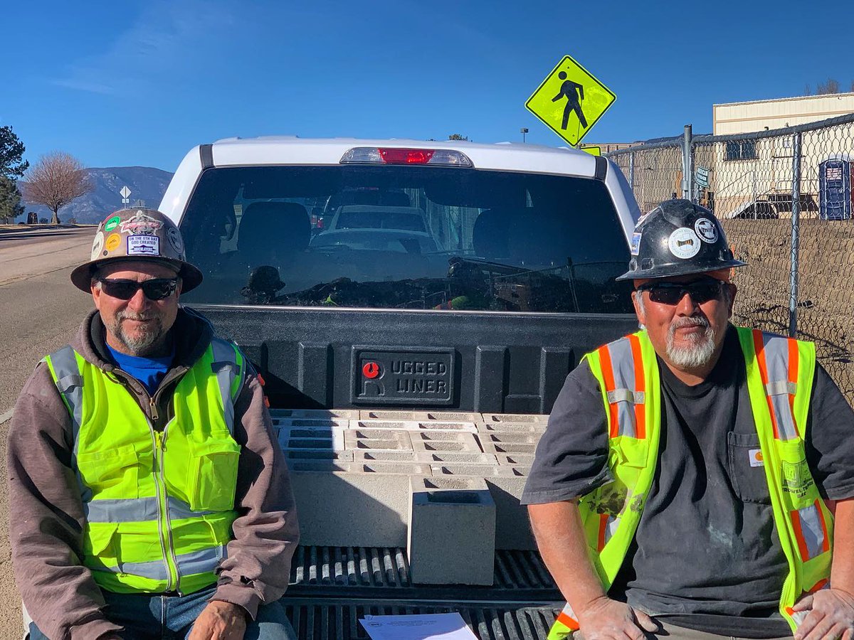 bacmwlocal7's tweet image. BAC Local 7 members Howard Allen and Gerald Frank on a job in Colorado Springs.  #unionstrong💪