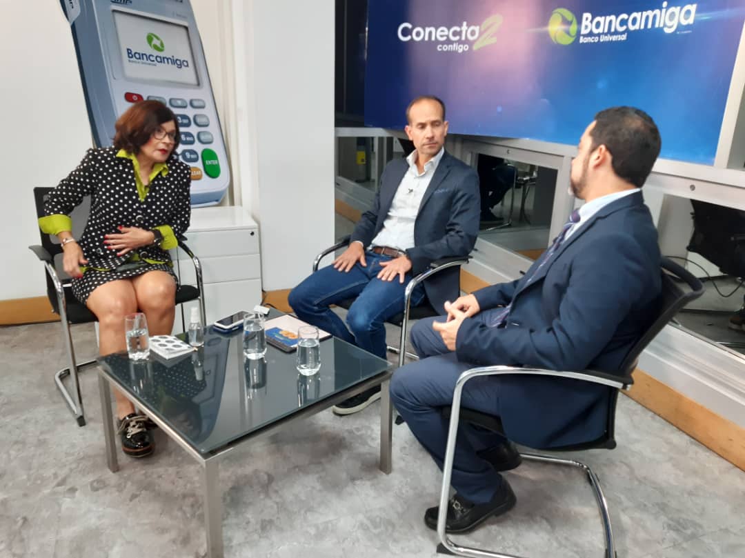 bancamiga's tweet photo. Después que salgamos de la pandemia habrá una gran demanda de materia prima y podríamos entrar en una tendencia alcista de precios, que pudiera benefeciarnos, expresó Alberto Cárdenas @acardenasfx en #Conectado2 de #Bancamiga https://t.co/EQyAKxpoi9 #Divisas https://t.co/L0ejl5XoWq