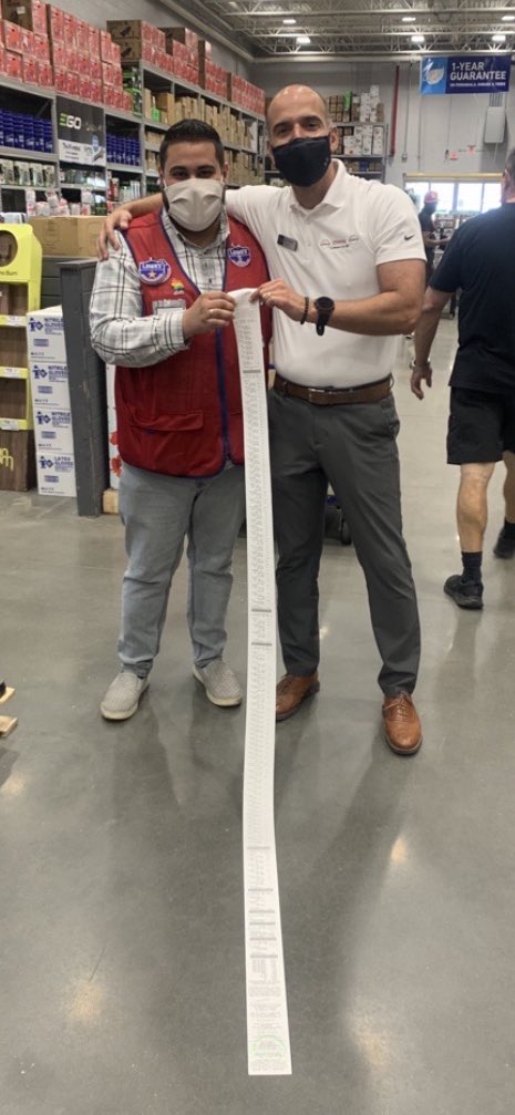 chris_hardesty's tweet photo. Store 1652 Cabinet Specialist Steven dropped a 💣 today with a $36k kitchen install! SASM @mpereles77 was there every step of the way making sure things went smoothly. Fantastic sale team! @specialtylowes @CA_Stokes https://t.co/qE0111SDKJ