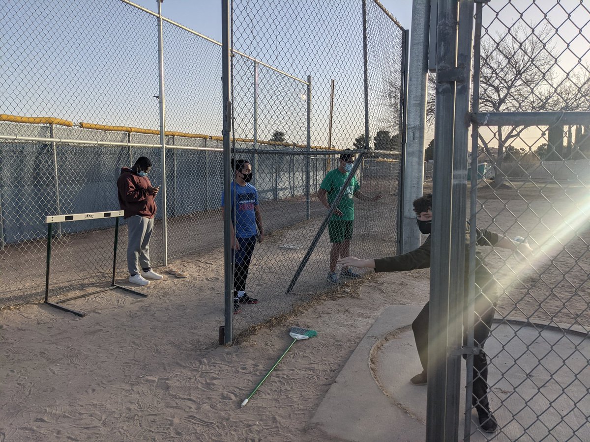 Montwood Track tweet media