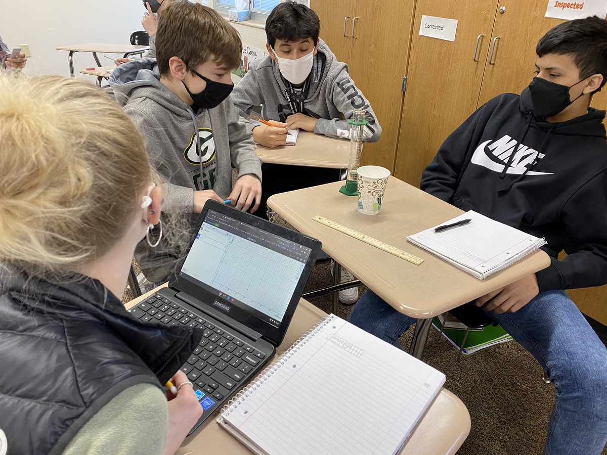 mzastrow1's tweet image. Is height a function of volume? Does the size of the graduated cylinder matter? Students made predictions, collected data, and used @Desmos to help them “see” math in action. #reedsvillesd #makingmathmatter