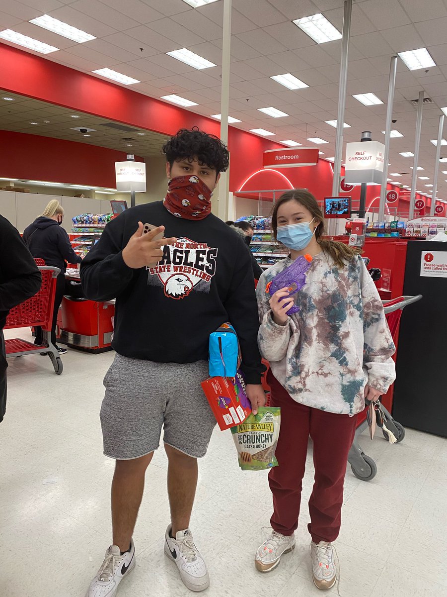 you had a good run @JorgeLG75R ... but no one can beat miss Minnesota <a href="/chloeshaw__/">Chloe Shaw</a> 👑