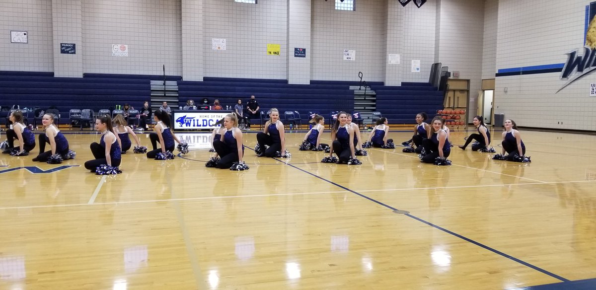 TISDWWJHS's tweet photo. Our dance team gave us some halftime entertainment.
Great job ladies!
#WWJHS #wildcats https://t.co/elx0tJi9OI