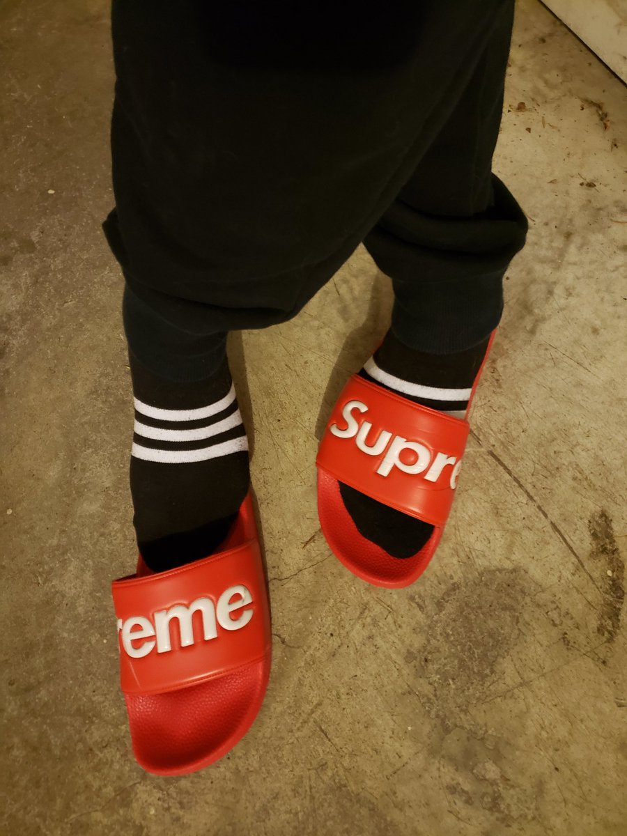 ful_adi's tweet photo. Remember #SupremeSlides? #Supreme #SupremeSliders #SocksAndSandals #SocksAndSlides #Socksandsliders #Slideswithsocks #Sockswithslides #Sockswithsandals #Socksnslides #adidassocks #blacksocks #Socksandflops #claquettechaussette https://t.co/wjrJF1d06Z