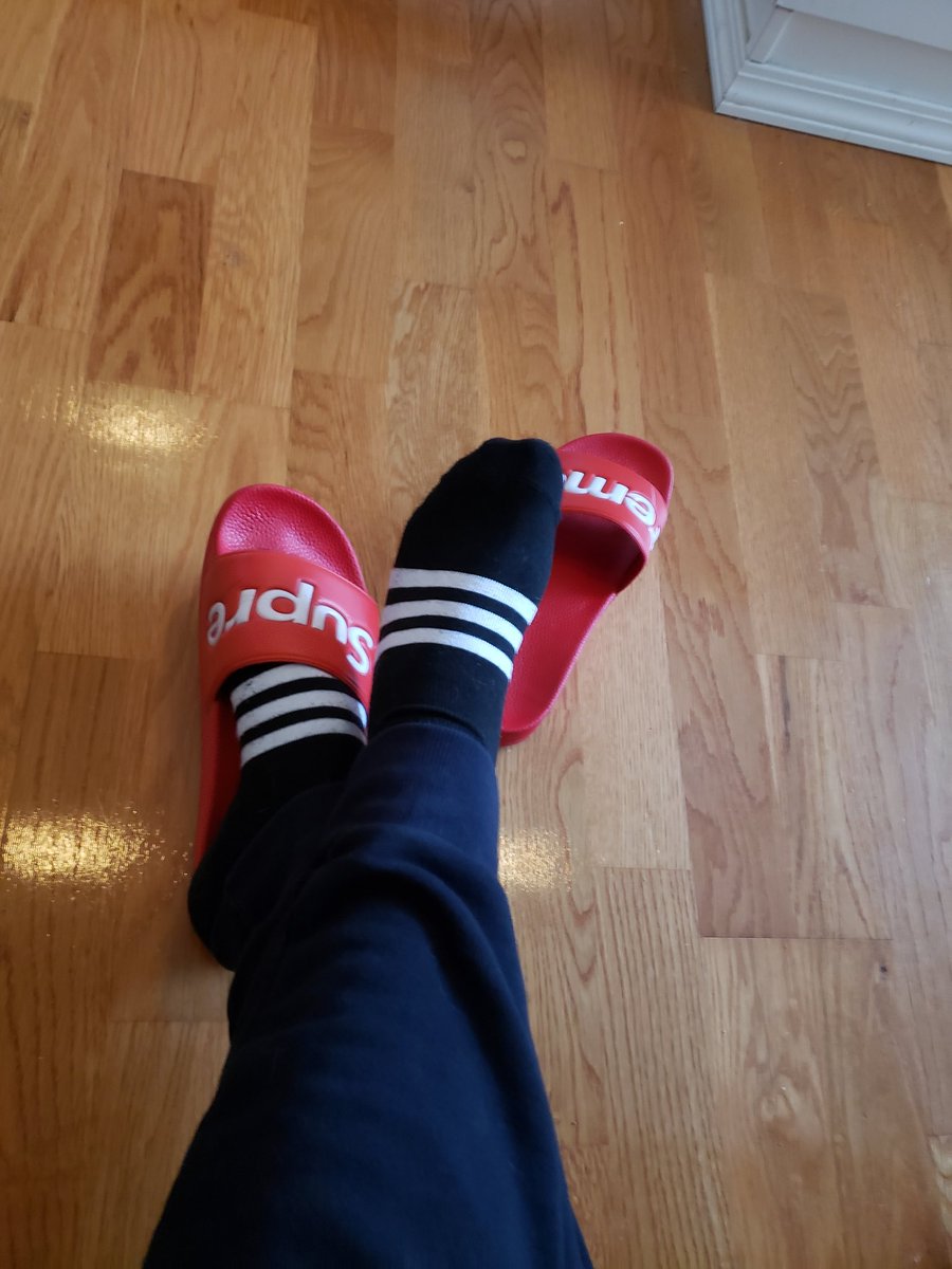 ful_adi's tweet photo. Remember #SupremeSlides? #Supreme #SupremeSliders #SocksAndSandals #SocksAndSlides #Socksandsliders #Slideswithsocks #Sockswithslides #Sockswithsandals #Socksnslides #adidassocks #blacksocks #Socksandflops #claquettechaussette https://t.co/wjrJF1d06Z
