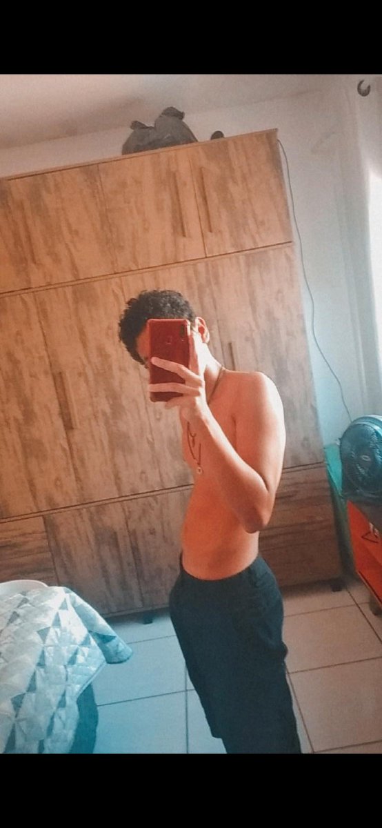 Enzio54983070's tweet photo. Af sozinho em casa #gay #exitado https://t.co/h48RLJdXrk