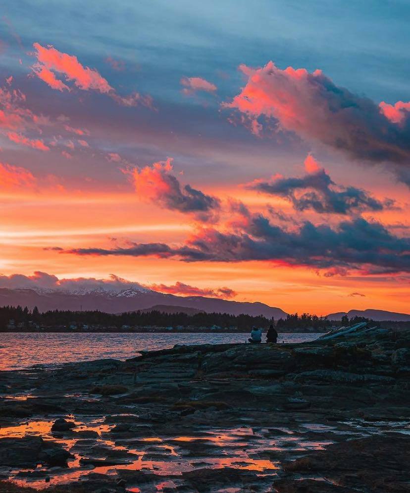There's no shortage of scenic views to enjoy in #Parksville.⁠ Hands up if you think PQB is a little slice of heaven. 🙌⁠ | SunriseRidge.ca

📷 jesse72