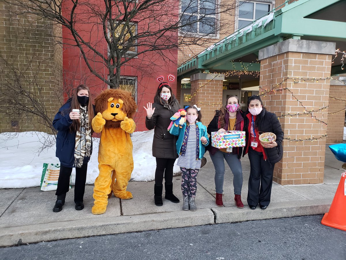 Lincoln BASD (@basdlincolncs) on Twitter photo Our Lincoln Loves You Drive-Thru was a blast! Thank you to our amazing Lincoln family for the great connection! <a href="/BethlehemAreaSD/">BASD</a> <a href="/CISEasternPA/">Communities In Schools of Eastern Pennsylvania</a> <a href="/basdlincolnpto/">Lincoln Elementary PTO</a> <a href="/UnitedWayGLV/">United Way of the Greater Lehigh Valley</a> <a href="/mystlukes/">St. Luke's University Health Network</a> Our Lincoln Loves You Drive-Thru was a blast! Thank you to our amazing Lincoln family for the great connection! <a href="/BethlehemAreaSD/">BASD</a> <a href="/CISEasternPA/">Communities In Schools of Eastern Pennsylvania</a> <a href="/basdlincolnpto/">Lincoln Elementary PTO</a> <a href="/UnitedWayGLV/">United Way of the Greater Lehigh Valley</a> <a href="/mystlukes/">St. Luke's University Health Network</a>
