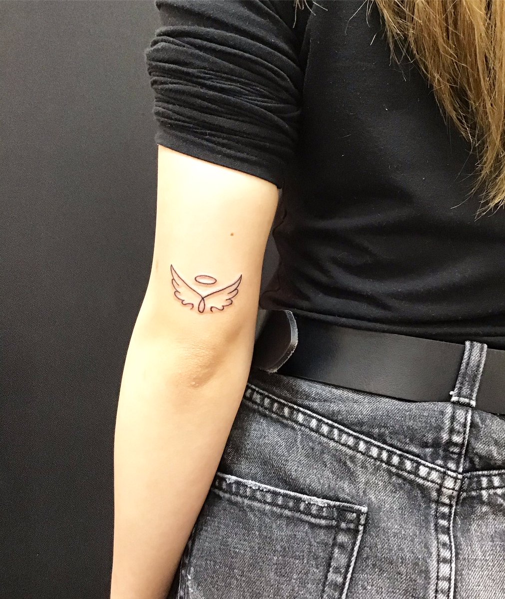 新宿タトゥー Fox Gate Tattoo 腕 天使の羽のタトゥー By 正彩 2月26日 本日も営業中 和彫りからワンポイント B Gまで幅広く対応のタトゥースタジオ 東京新宿fox Gate Tattoo 新宿駅徒歩7分 個室ブース完備 その他 作品はコチラ 新宿タトゥー Fox Gate Tattoo 腕 天使の羽のタトゥー By 正彩 2月26日 本日も営業中 和彫りからワンポイント B Gまで幅広く対応のタトゥースタジオ 東京新宿fox Gate Tattoo 新宿駅徒歩7分 個室ブース完備 その他 作品はコチラ