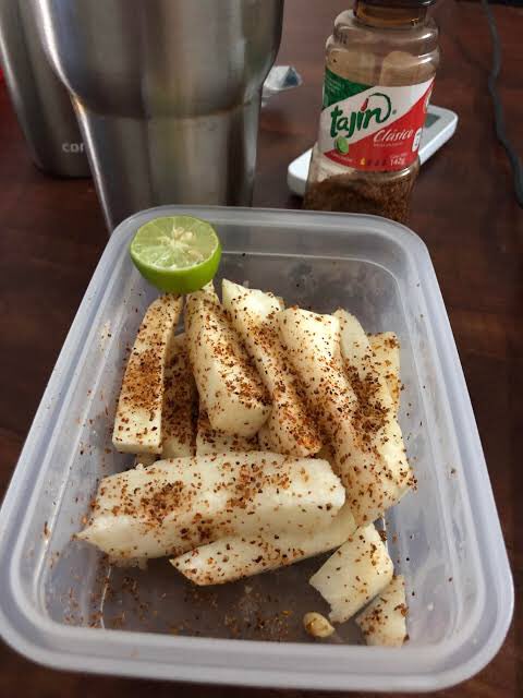 Ilellan_di's tweet photo. Comemos jícama con Tajín, mi tía @SaschaFitness y yo tenemos tanto en común 🤩 https://t.co/HkPpU914Mi