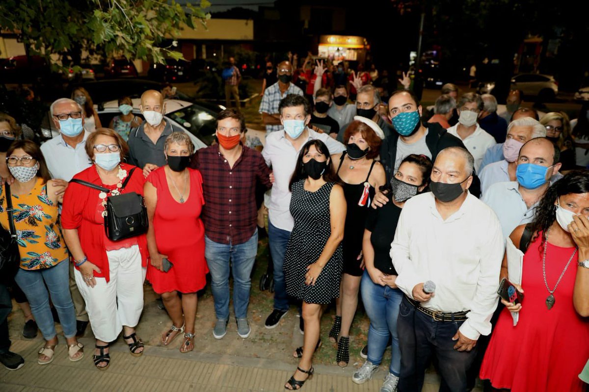 waltercarusso's tweet image. Seguimos recorriendo la provincia! Hoy visitamos nuevamente La Plata con @gustavoposse Estuvimos con @pablonicoletti_ Federico Storani @alechegarayUCR y @berweber Nos reunimos con empresarios. Inauguramos ateneo en Villa Elisa. #ucr #distinto #renovacion #lista14 #possepresidente