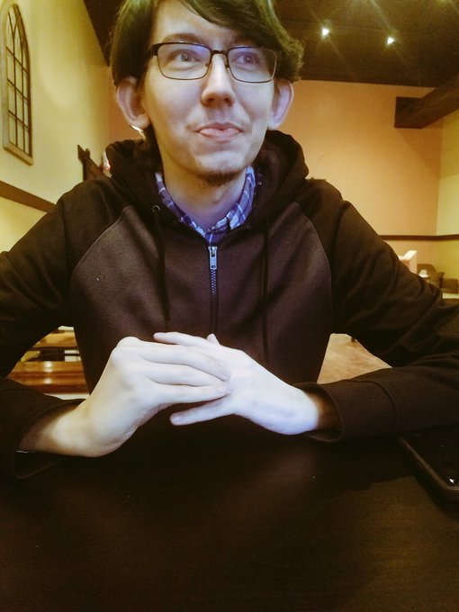 Date with this cutie!! (dont mind my face in the selfie I look like a sloth!🙂, but my man looks hot!