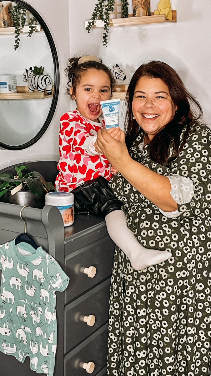 SuitsCurves's tweet image. Can you believe I’m prepping a diaper bag already 😳 #ad This time around im adding @TriplePaste because every parent knows that when your baby is in pain you want something that works ASAP!
#TriplePaste
 #BabiesLoveTriplePaste

suitsheelsandcurves.com/2021/02/25/bab…