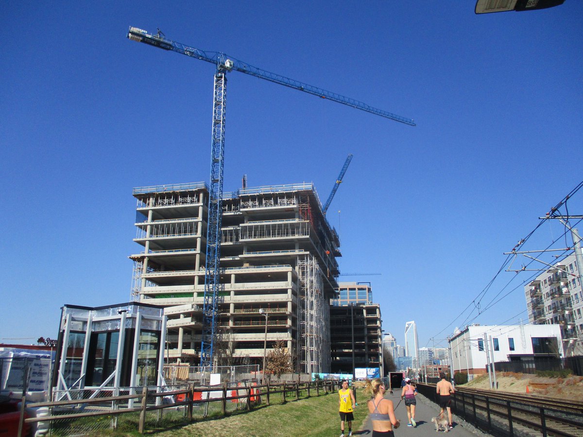 HomesoftheSouth's tweet photo. #Southend of #Charlotte was hopping in this false spring weather today. Tower upon tower being built #ChildressKlein #BeaconProperties #Portman #spectrum #cltdevelopment #charlotterising #cltconstruction https://t.co/ByWZJkJKJY