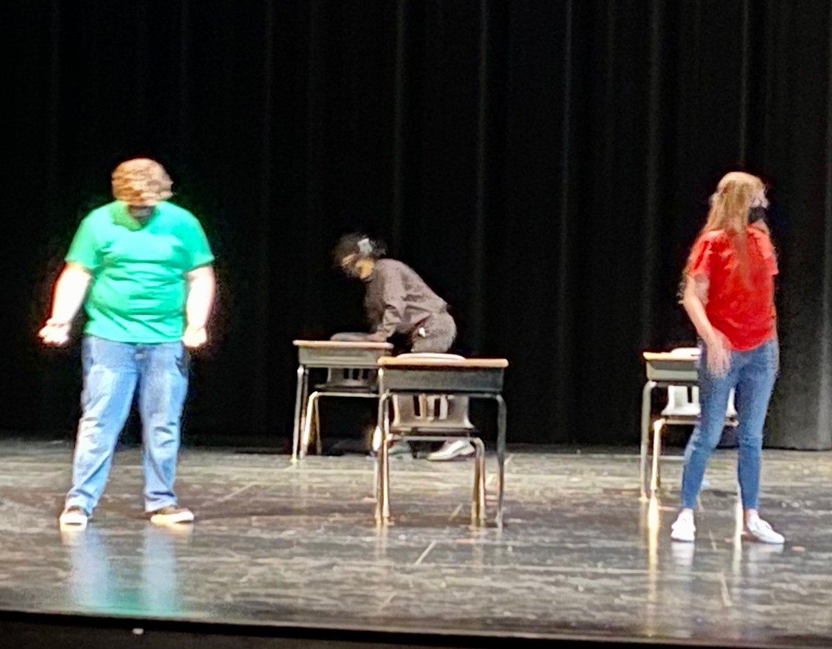 AJBriesemeister's tweet photo. 🎭@AJBriesemeister @ajbtheatre presents the UIL One Act Play, “Crafting a Killer, by Brent Holland. #TorosGotTalent #AnExperiment #ActingIsLife https://t.co/Vevw8lBIZM