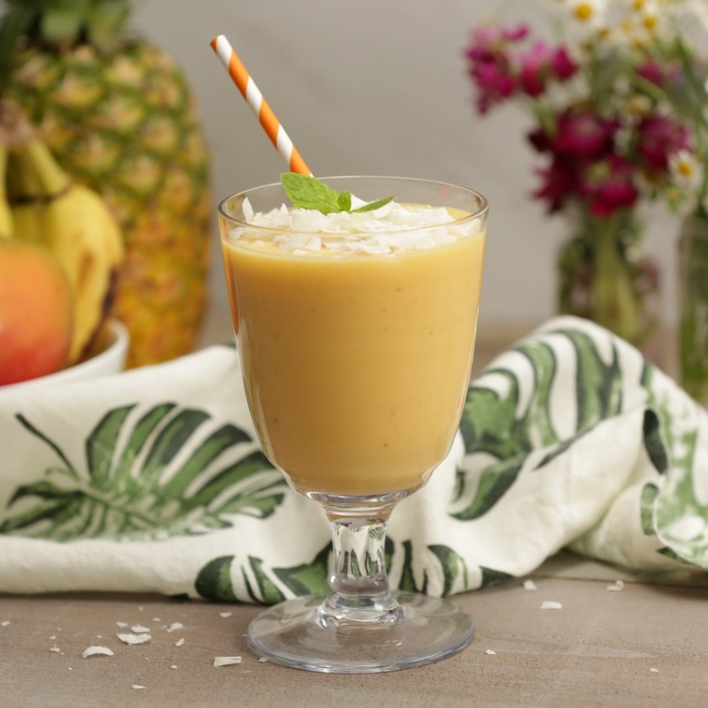 Here's an homage to a traditional Indian drink made with a combination of yogurt, milk and honey for sweetness. Try this anti-oxidant and anti-inflammatory smoothie today!
Mango Lassi Smoothie
https://t.co/4Ss1gXzMCd
#smoothie #RecipeOfTheDay https://t.co/q5mOU9cT7l
