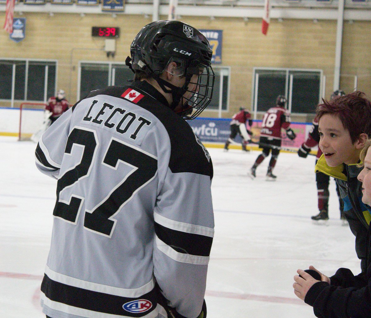 Defenseman Spencer Lecot has been acquired by the Bonnyville Pontiacs in the AJHL.

Upon joining us last season in a trade with the Leamington Flyers, Spencer was a key member of our blueline and was named to the GOJHL Western Conference All-Rookie Team.