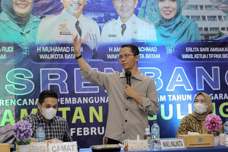 batam_kata's tweet photo. 15 Proyek Prestisius Dikebut, Amsakar: Bayangkan Moleknya Batam ke Depan

https://t.co/1Fwdy96mLo https://t.co/MHAkfaYhdV