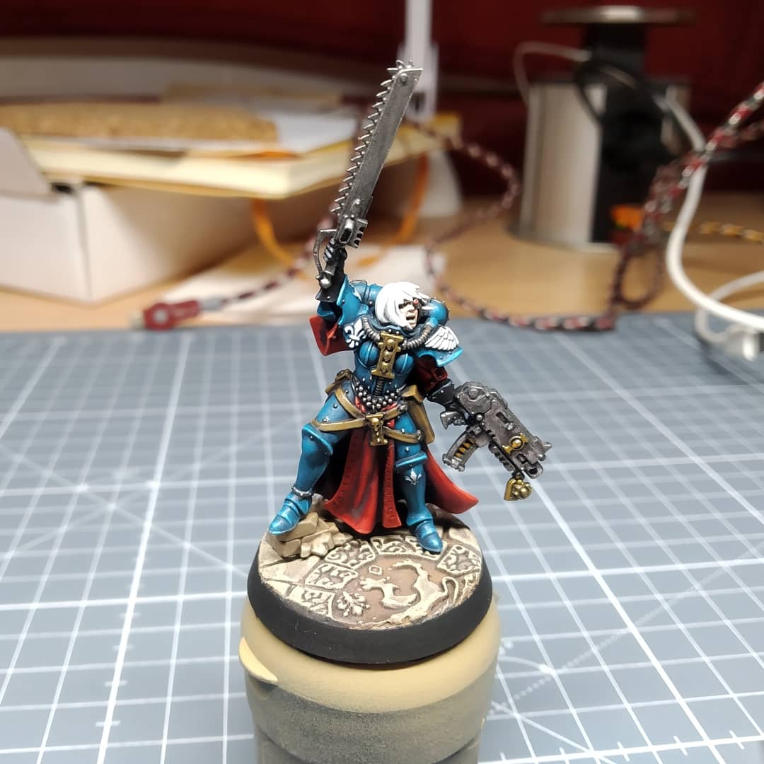 GuRi40k's tweet photo. First sister of battle done. I will try weathering powder on it next week.

#warhammercommunity #paintingwarhammer #warhammer40k #wepaintminis #sisterofbattle https://t.co/TgimpK9xBe