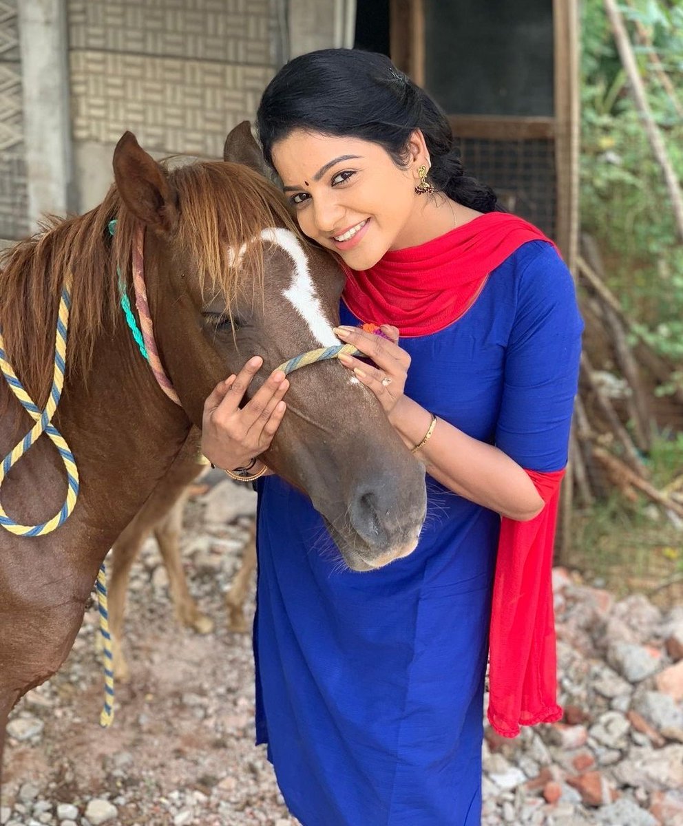 KmUyir's tweet photo. Her eyes speaks more than words. 

Such a fine actress. 

Don't miss to watch her from today. 

#chithuvjcalls https://t.co/RJGCWVM3eg