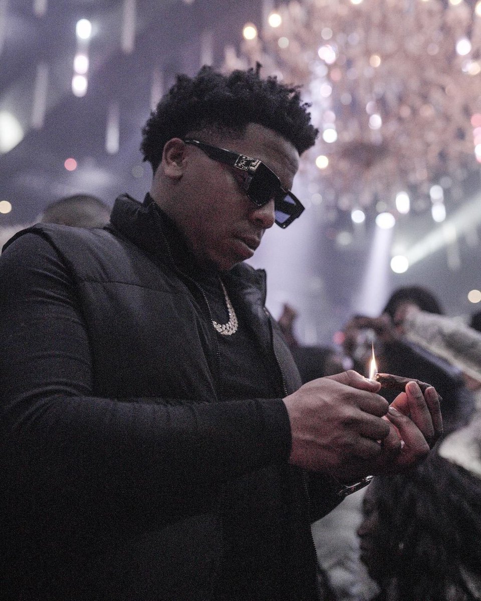 CashMoney's tweet photo. Tough. 😤
@itscasper_1 https://t.co/R3IeIqRWQ9