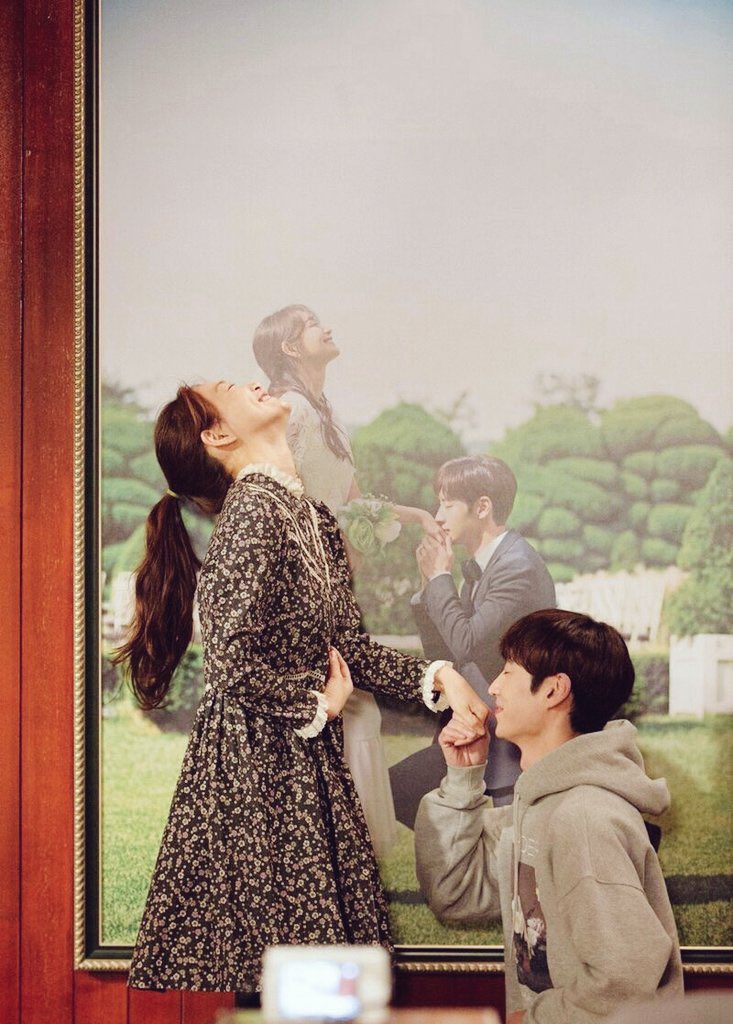 doramatika's tweet photo. depois de ver essas fotos me vejo na obrigação de ver esse dorama... https://t.co/CdCQiMwZj9
