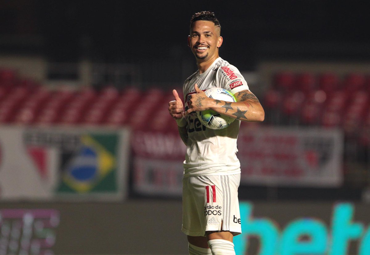 Luciano: 1️⃣8️⃣ gols e artilheiro do <a href="/Brasileirao/">Brasileirão Betano</a> 🇾🇪