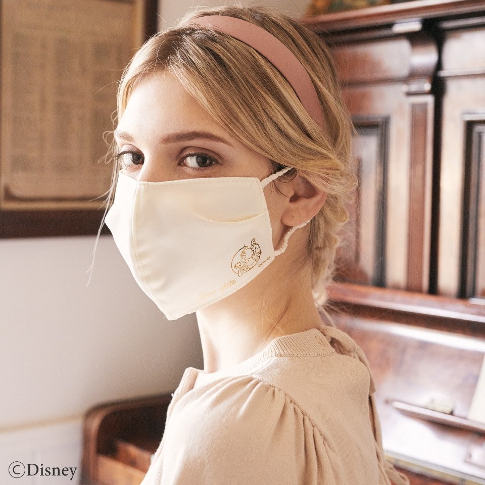 Maison De Fleur 本日2 26 Fri 00よりストライプクラブにて 受注受付開始 受注生産 Disney Princess Frozen Collection 人気のサテンマスクにディズニーキャラクターをワンポイントでプリントしたデザインが登場 T Co Uz05r1bjzp