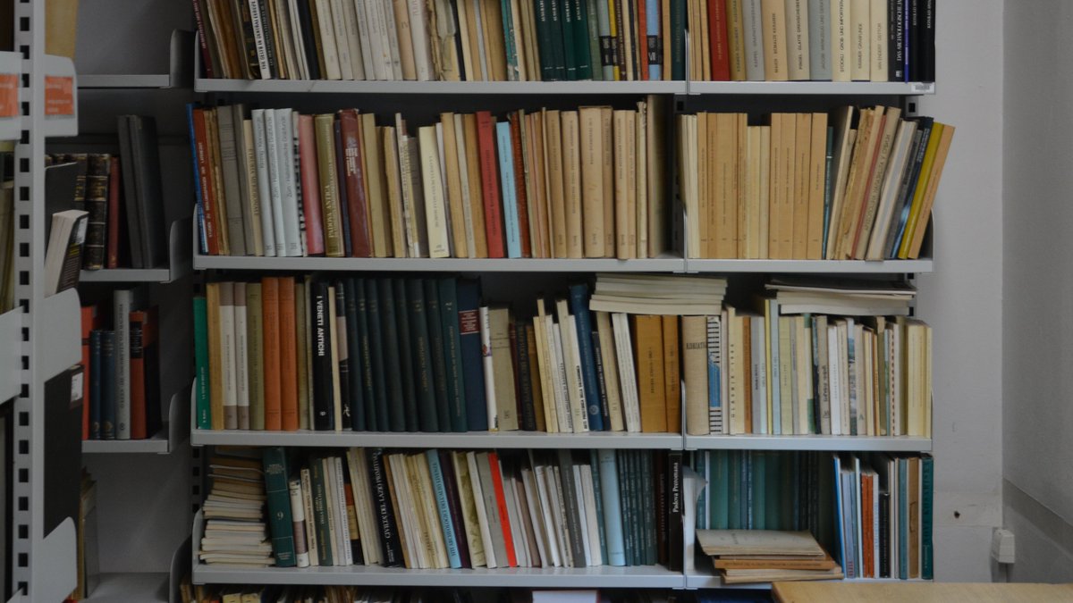 We invite you to submit manuscripts for the 48th volume of Documenta Praehistorica. Our journal focuses on interdisciplinary studies of Eurasian prehistory and beyond. Submissions are open on an ongoing basis:
revije.ff.uni-lj.si/DocumentaPraeh…
