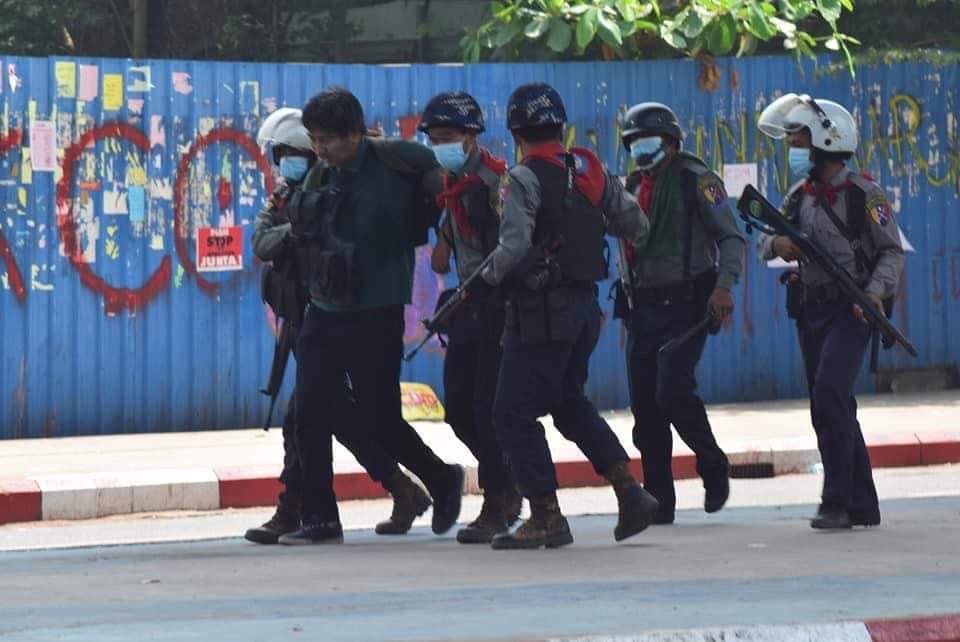 kloud ☁️ (@vvkxyn) on Twitter photo A Japanese Journalist was detained by the police in Yangon, Myanmar.
That's absolutely unlawful.
Every journalist should be able to take records and news freely.
#WhatsHappeningInMyanmar
#MilkTeaAlliance
<a href="/JapanGov/">The Gov't of Japan</a> <a href="/RapporteurUn/">UN Special Rapporteur Tom Andrews</a> <a href="/freya_cole/">Freya Cole</a> <a href="/BBCWorld/">BBC News (World)</a> A Japanese Journalist was detained by the police in Yangon, Myanmar.
That's absolutely unlawful.
Every journalist should be able to take records and news freely.
#WhatsHappeningInMyanmar
#MilkTeaAlliance
<a href="/JapanGov/">The Gov't of Japan</a> <a href="/RapporteurUn/">UN Special Rapporteur Tom Andrews</a> <a href="/freya_cole/">Freya Cole</a> <a href="/BBCWorld/">BBC News (World)</a>