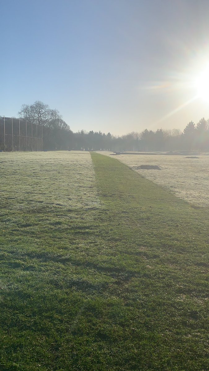 Frost fresh morning striping the range <a href="/_SPGC/">Sundridge Park GC</a> 😜