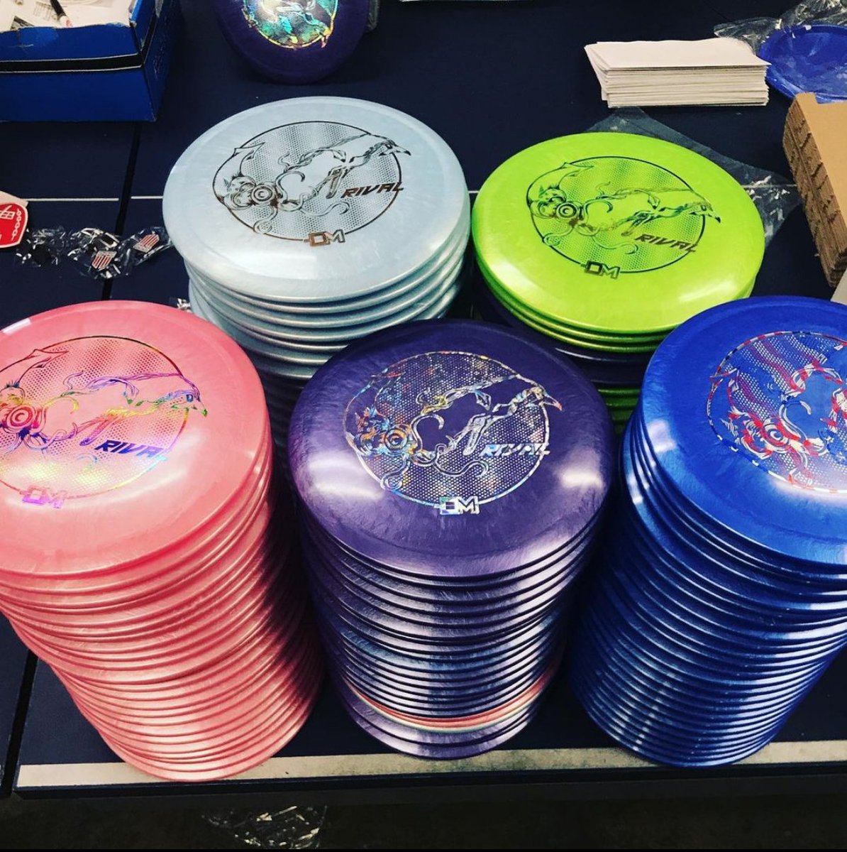DiscStore's tweet photo. Next months #DiscMember boxes are still being packed! 

Sign up at https://t.co/r4gcEx9JCi to snag one of these sick @LegacyDiscs Legend Rivals!

#playwithconfidence #squid #whale #discgolf https://t.co/fQdcvkGVmF