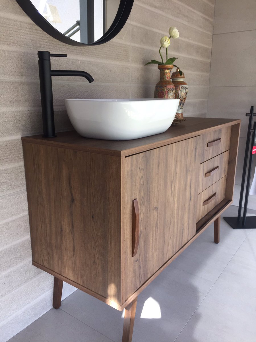 CoexmatGamma's tweet photo. Buenos dias!!
Os mostramos el último mueble que ha llegado a nuestra exposición.
Un conjunto elegante, diferente y único. https://t.co/Rp3cU66Lvc