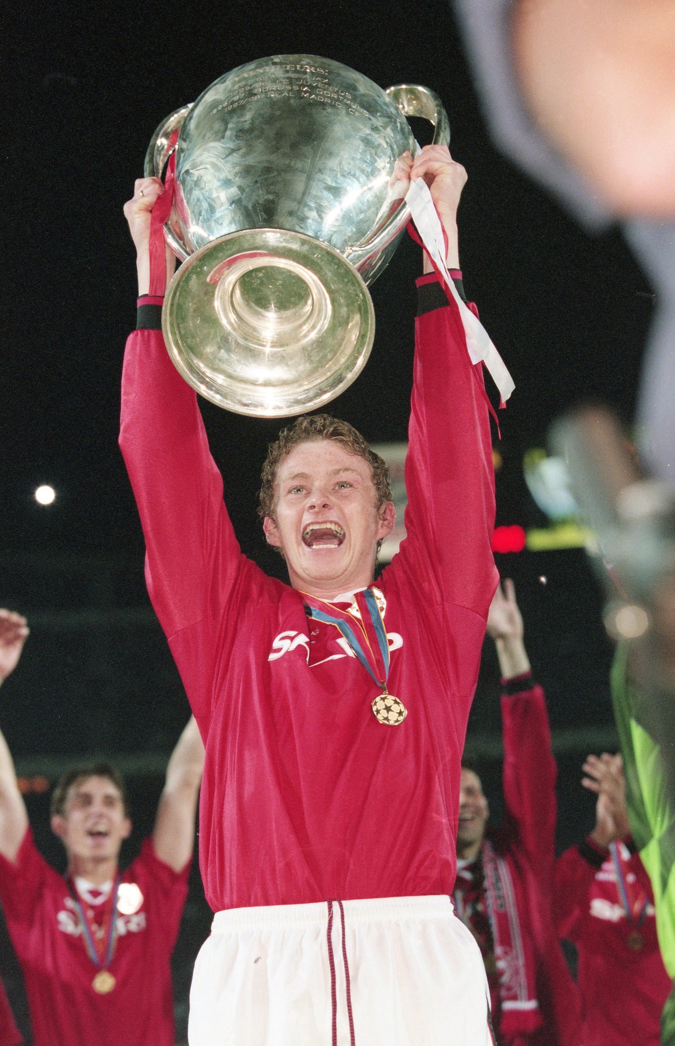 HAPPY BIRTHDAY OLE GUNNAR SOLSKJAER 

Premier League x 6 
FA Cup x 2
Champions League x 1 