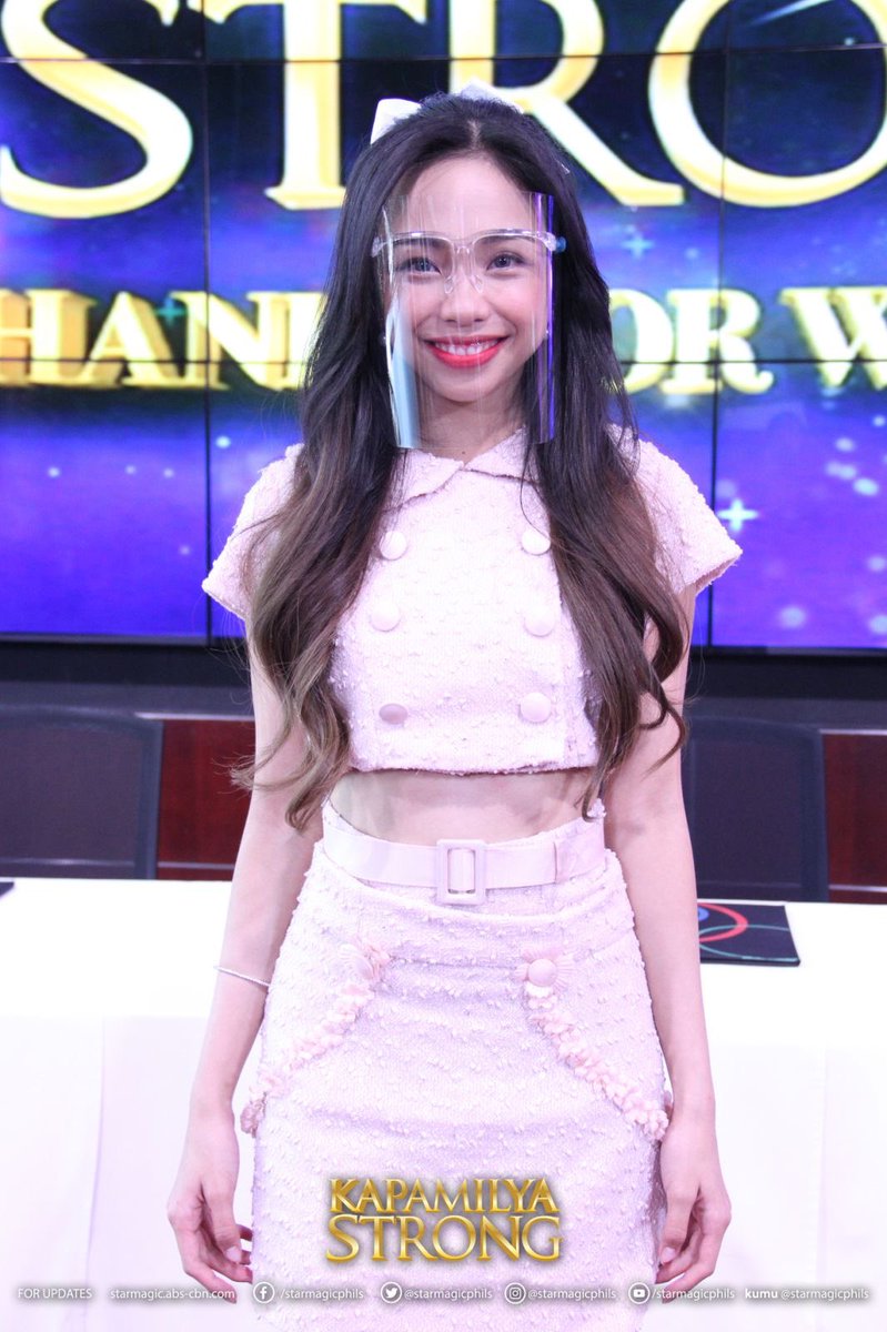 ABSCBNpr's tweet photo. MayMay Entrata signs a new contract with ABS-CBN! #KapamilyaStrong https://t.co/4Pn8kOCEkP