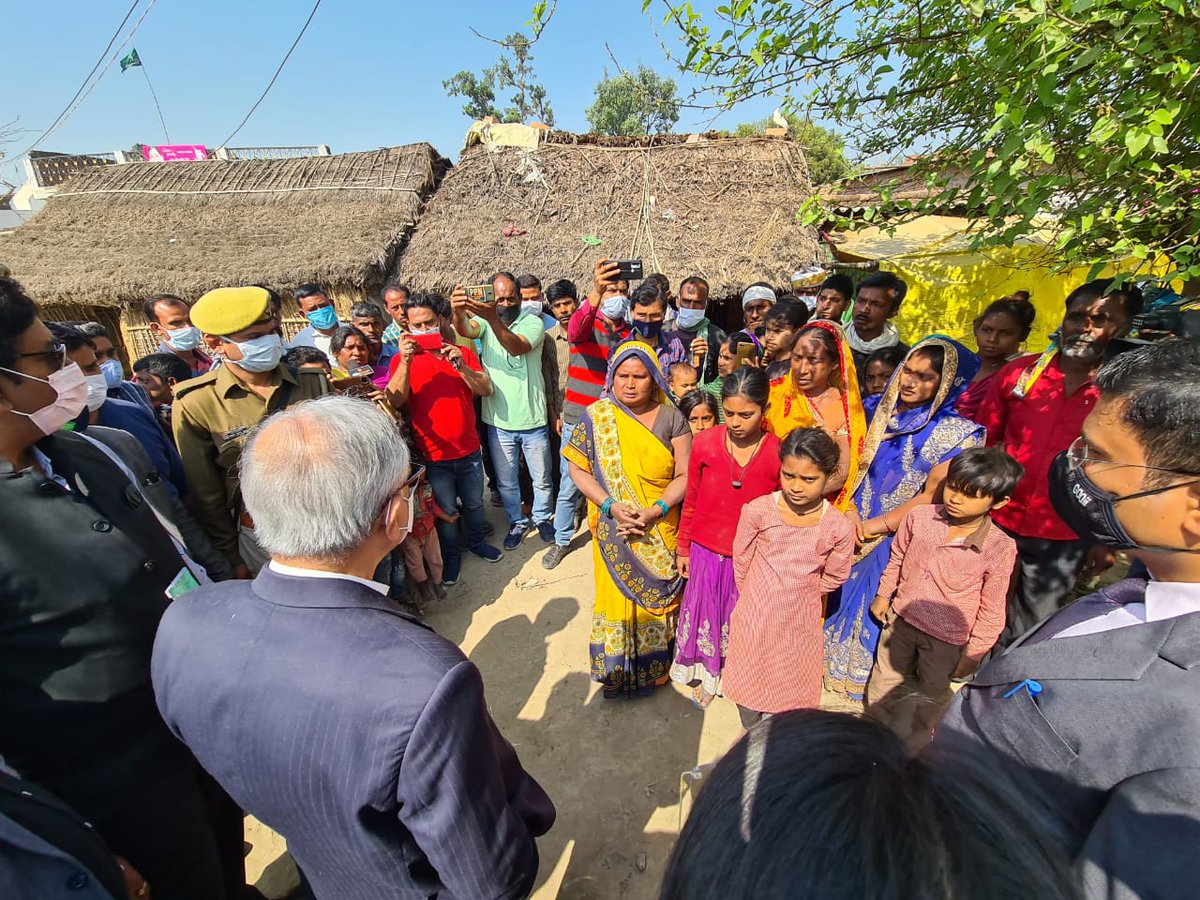 RajivKumar1's tweet photo. #AspirationalDistricts Prog. launched in Jan. 2018, aims to transform districts through targeted measures. Yesterday, I got the chance to talk to the villagers of Parsendi from the district of #Bahraich, to understand better the status of implementing the various schemes. https://t.co/XJ6cQnIMjR