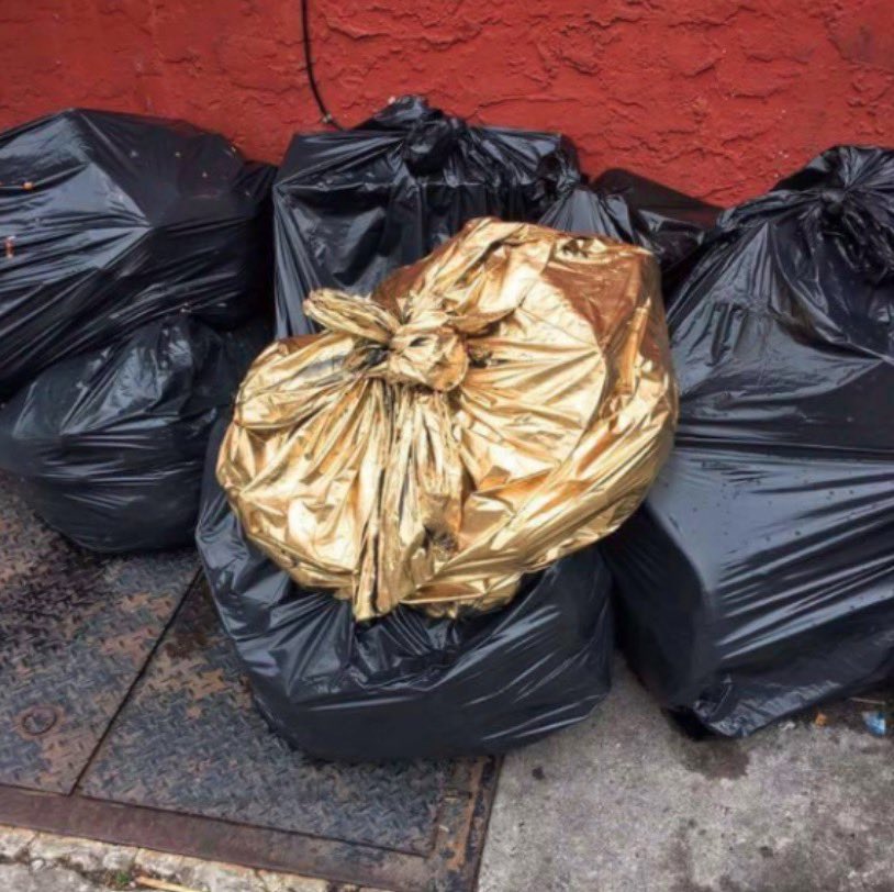 beingbernz's tweet photo. Found this cute photo of me, might delete later ✌️ https://t.co/4RkPeDJZV5