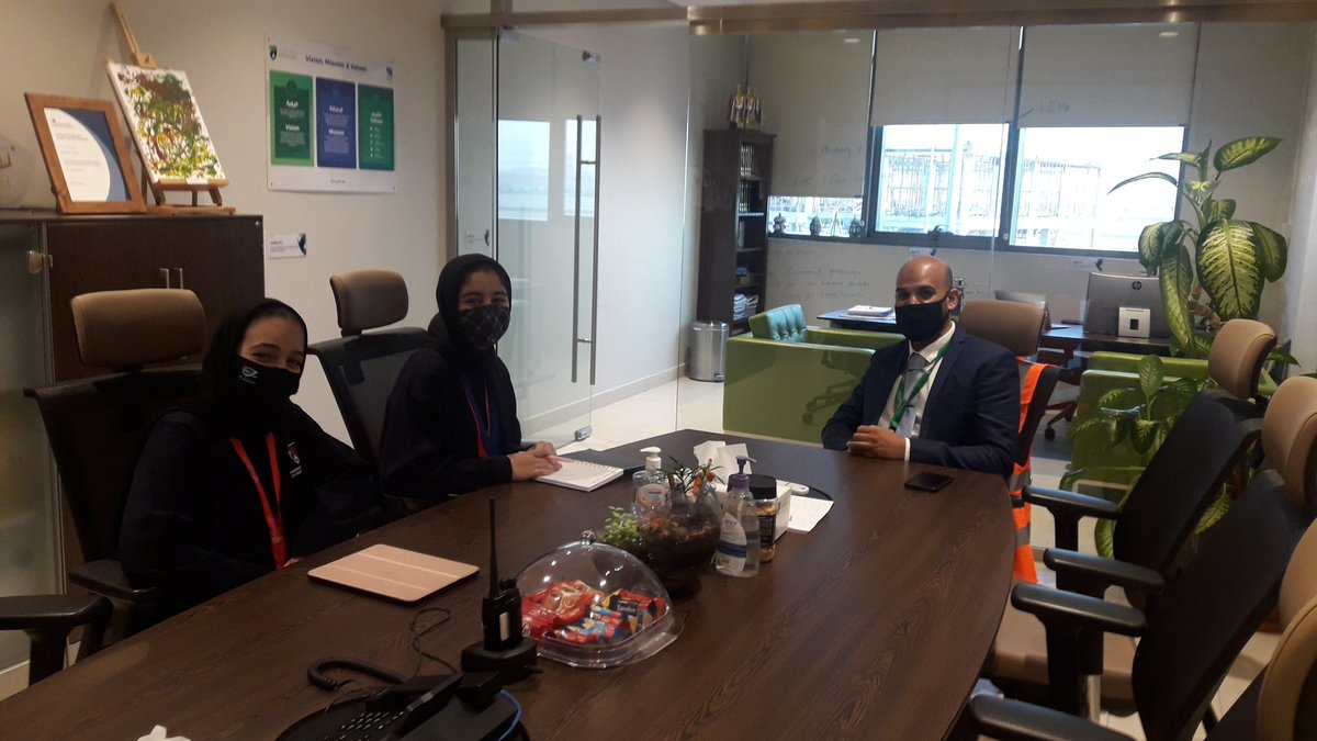 ascs_nas's tweet photo. At Ascs student #leaders are fundamental in driving the school vision. Seen here interviewing the Executive principal Mr. Parkar @atparkar and school principal Ms. Sara Hollis 
For their school student driven magazine.
#LeadershipDevelopment
@KHDA https://t.co/djYk7QVOp7