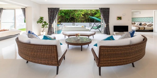 ジャグジー付きのテラスでBBQをしたり、すぐ近くの古宇利ビーチで沖縄の自然を満喫したり、
ご滞在中の楽しみ方はあなた次第

完全プライベートなヴィラで人目を気にせず、ゆったりと流れる時間を心ゆくまでご堪能ください。

1note.co.jp/snsjp/498twitt…

#沖縄 #沖縄旅行 #テラス #BBQ #ビーチ #貸切