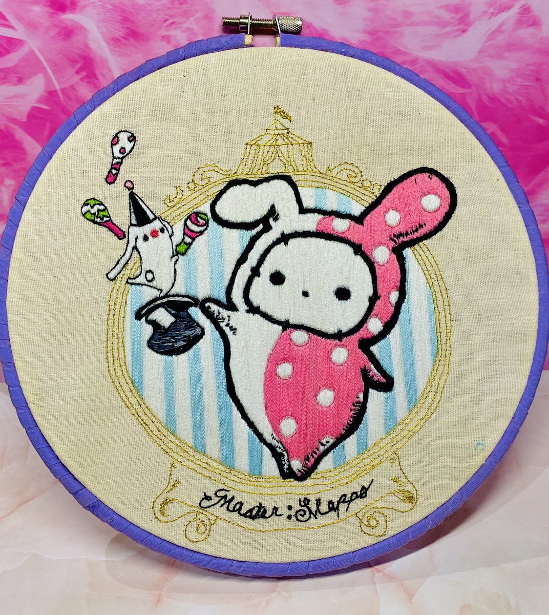 mAkI_avelica's tweet photo. 夫からの贈り物の！  
Instagramアーティスト@anairam_zulによって手刺繍

シャッポちゃん大好き 👍🏻🤩😍🥰

Gracias esposo  @ArzateEsteban 

＃センチメンタルサーカス　#kawaii #sentimentalcircus #ilovestuff #shappo #omocha #sanx #customplush #omatsuri #handmade #刺繍　＃手作り https://t.co/QXtAHiNCNx