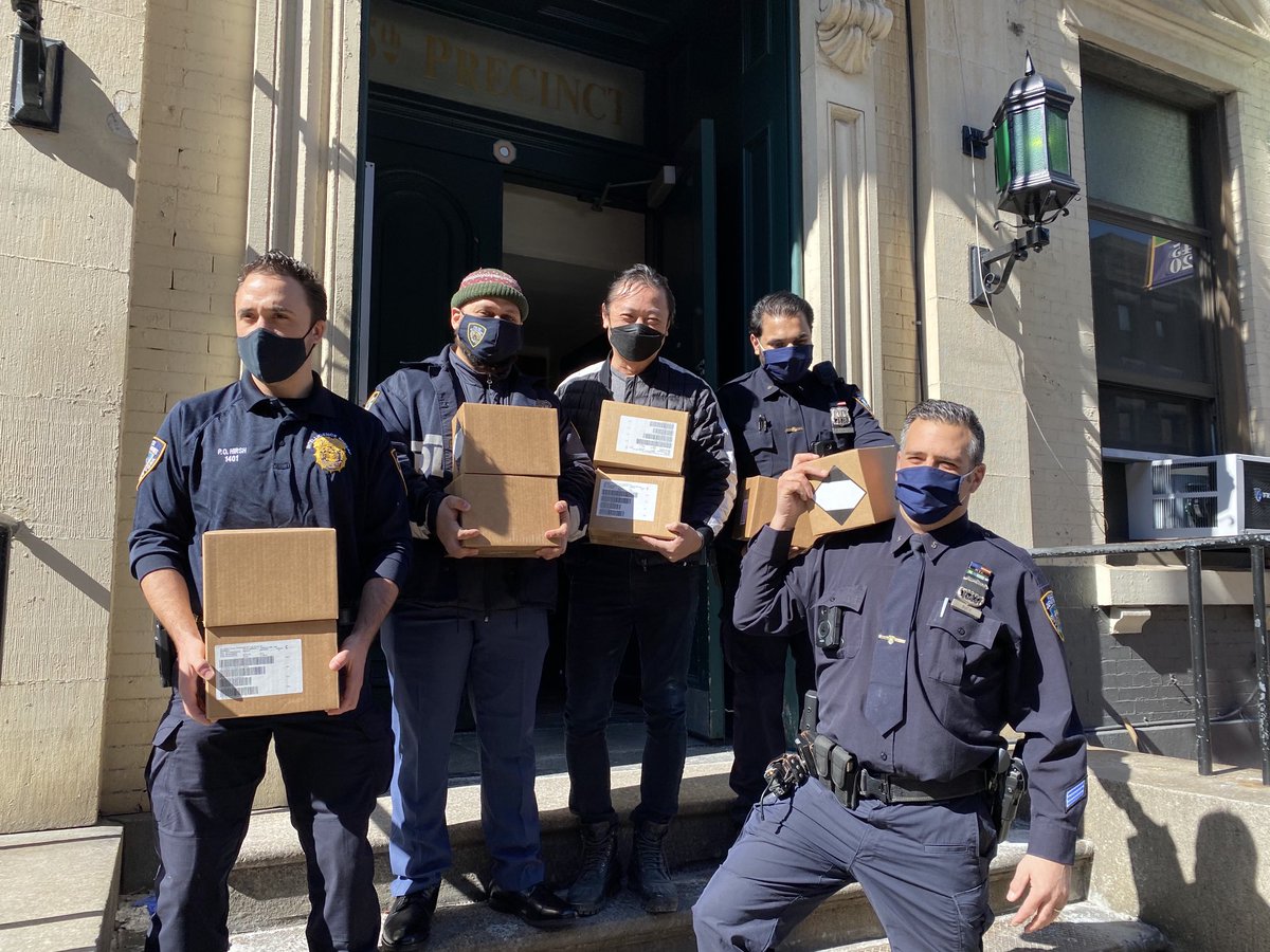 NYPD5Pct's tweet photo. Thank You for the PPE donation, we appreciate the community having us in their thoughts!!! #communitypolicing #support #collaborativepolicing @NYPDCommAffairs @NYPDPBMS https://t.co/2PWKGsBTNz